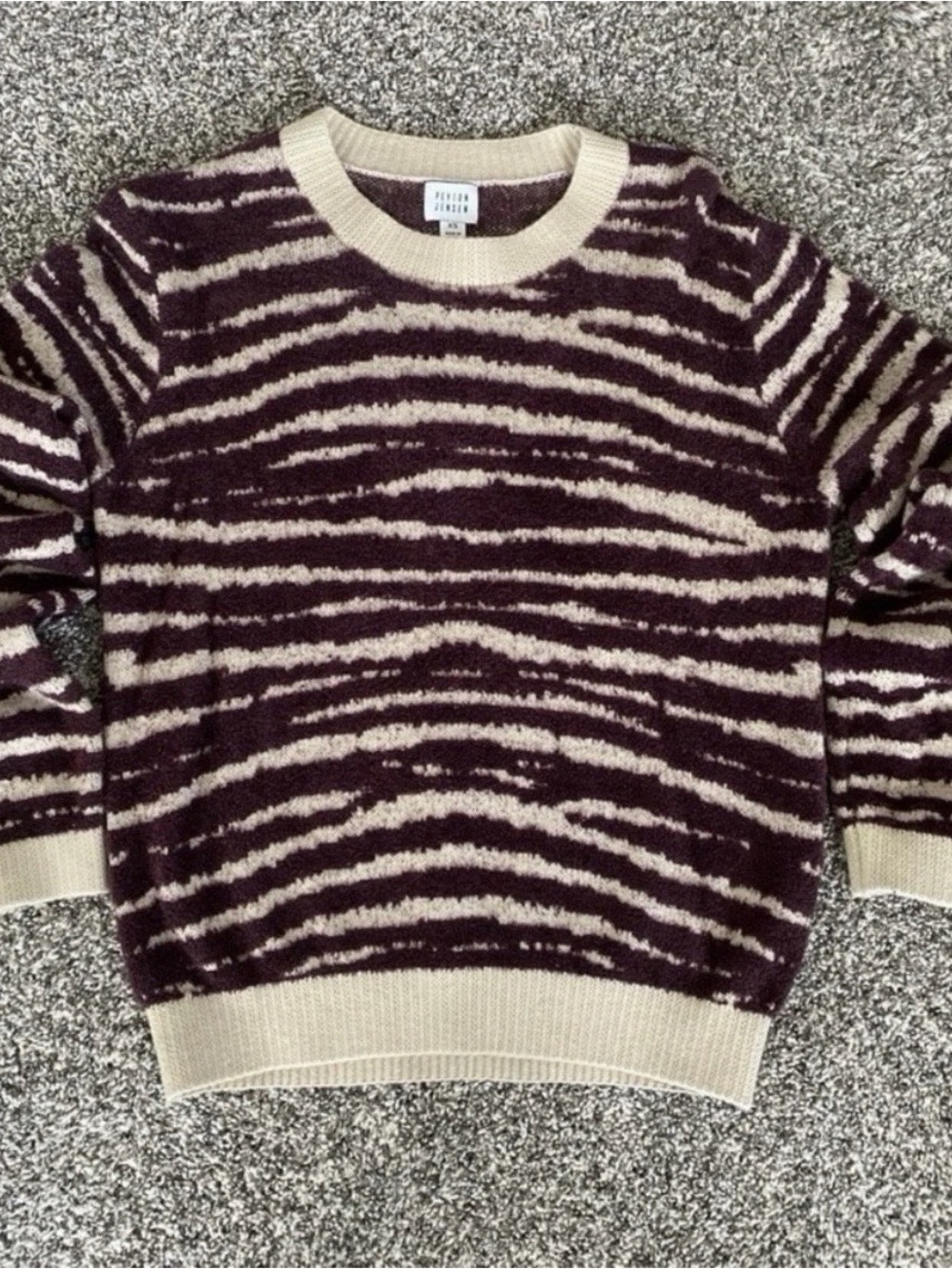 Peyton Jensen Zebra Print Sweater XS Maroon Beige Animal Print Pullover Cozy
